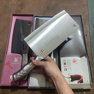 Dao chặt xương thép trắng. Dao xám, dao ớt