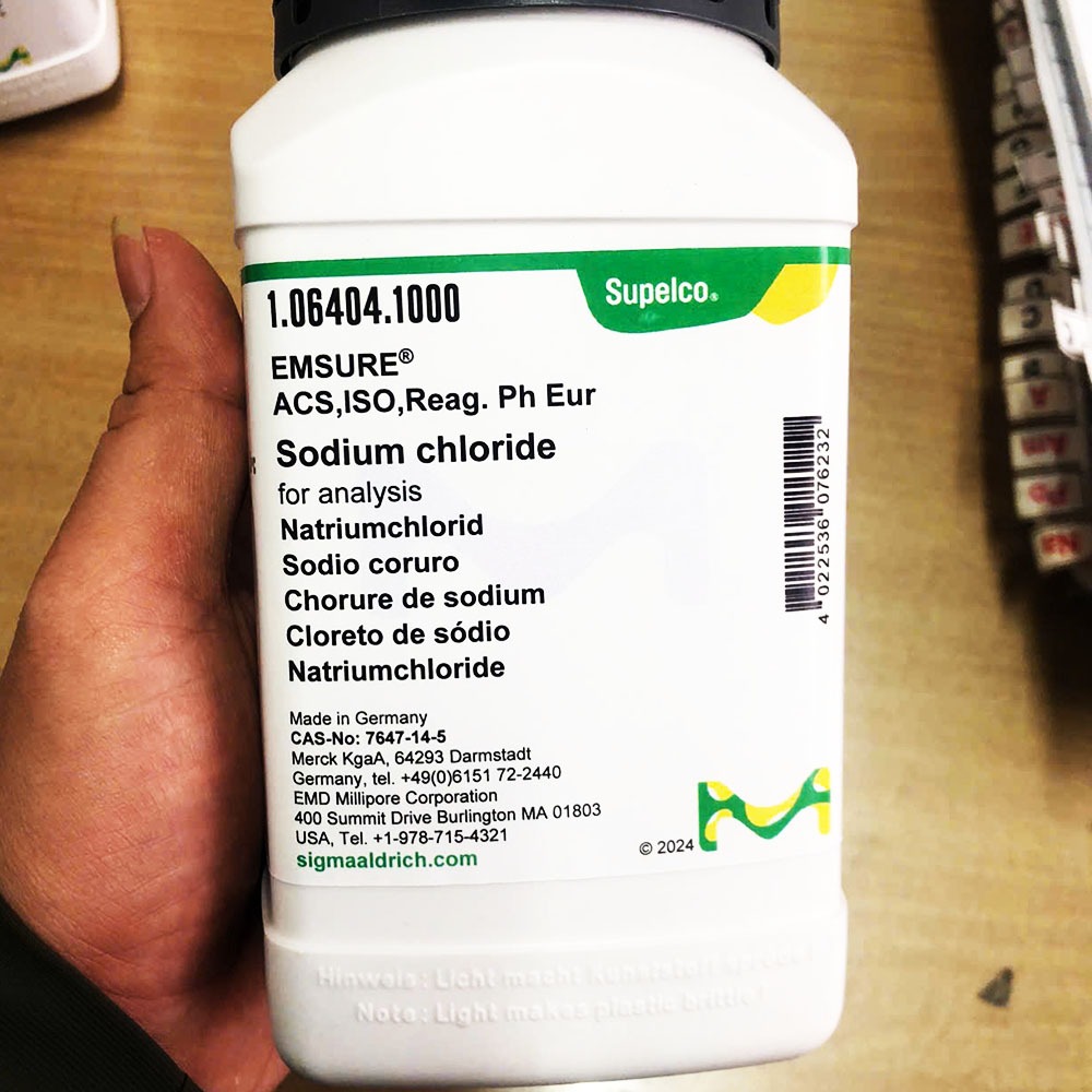 NaCl - Sodium Chloride (Chai 1 kg)