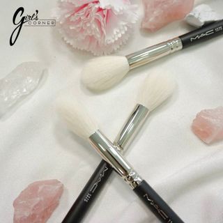Cọ Highlight/Má hồng M 137S Long Blending