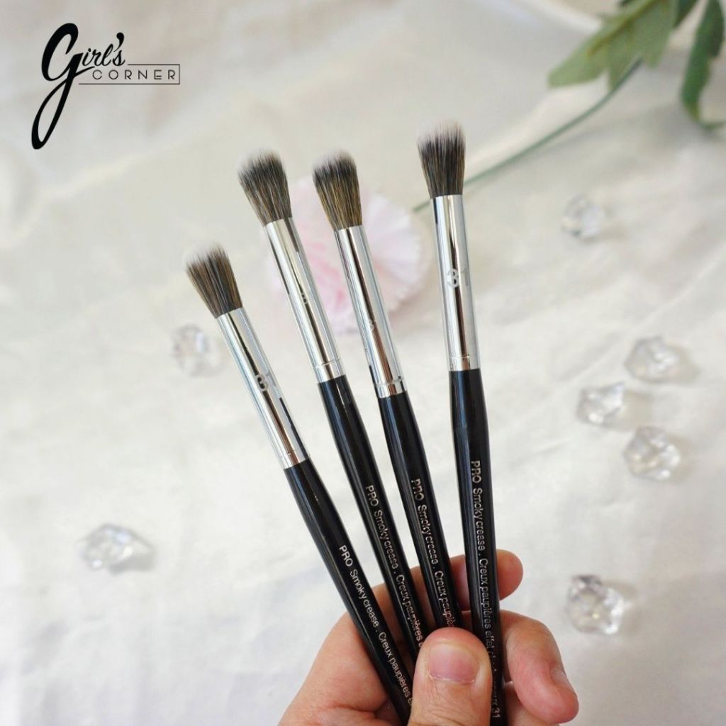 Cọ blending  dành cho mắt Sephora 31