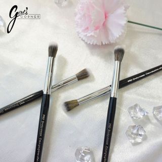 Cọ blending  dành cho mắt Sephora 31
