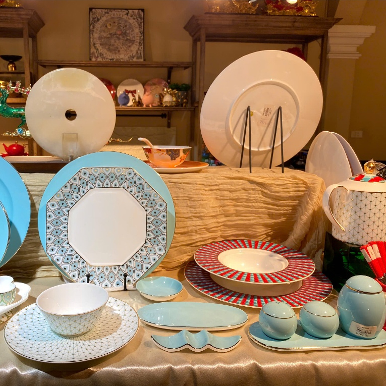 Bộ Bát Đĩa Sứ Xương Cao Cấp Xanh Ngọc PITO Viền Vàng Sang Trọng - SỨ MING