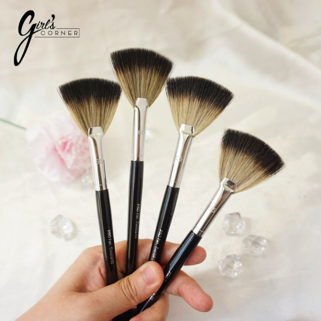 Cọ đánh highlight Sephora Fan 65