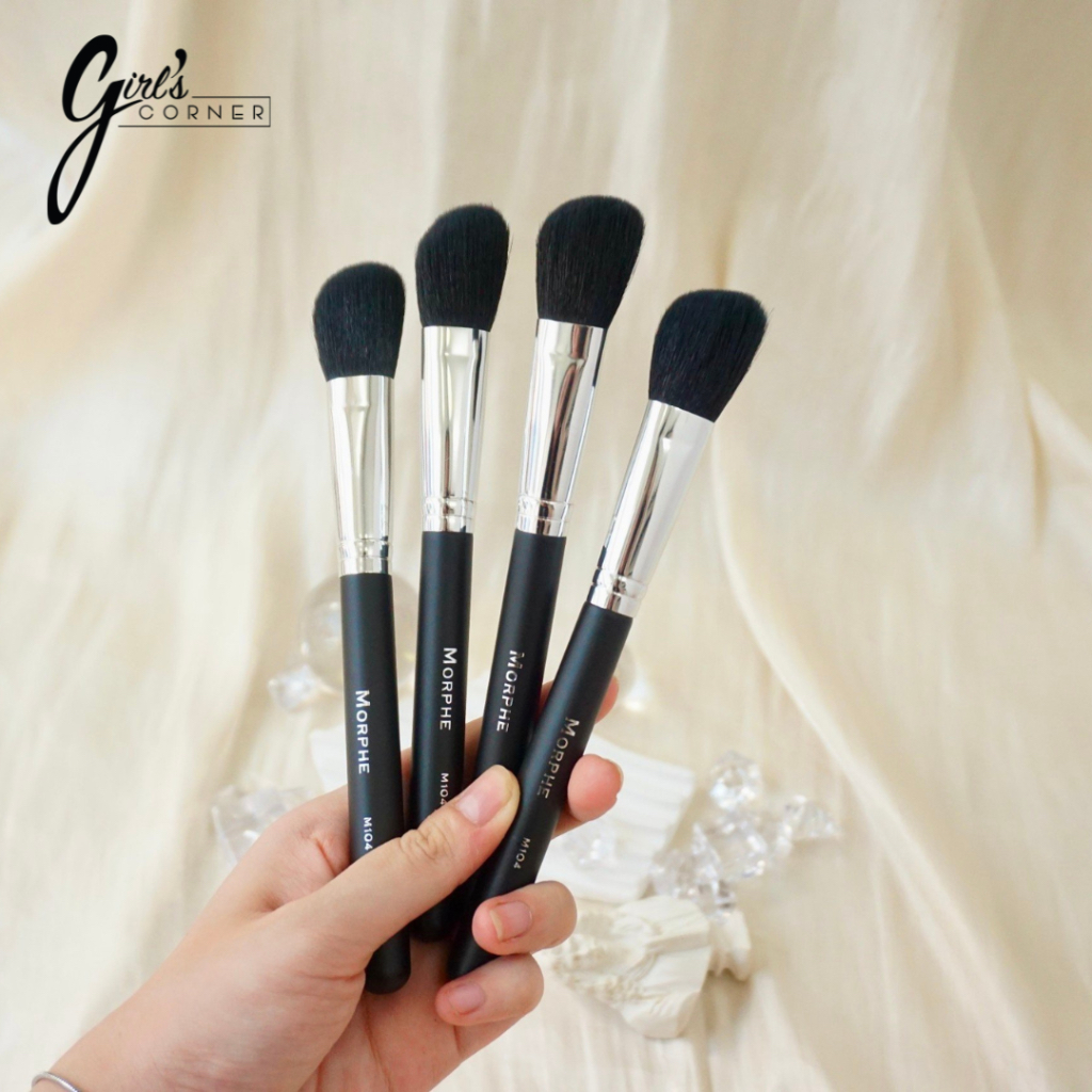 Cọ tạo khối phấn Morphe M104 Brush
