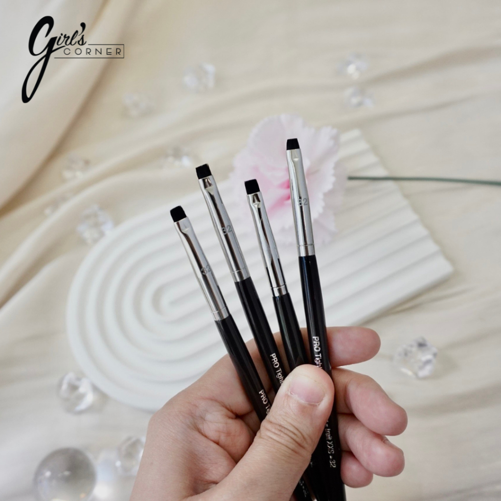 Cọ vẽ eye liner gel Sephora 32