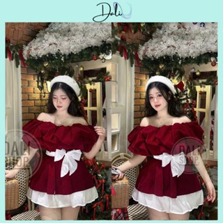 Set Áo Nhung Đỏ Trễ Vai Bèo Nhún Có Dây Đai Eo + Chân Váy Xoè Tơ Sang Chảnh