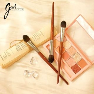 Cọ Highlight Makeup Forever 144