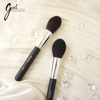 Cọ phủ phấn shape oval Morphe M401