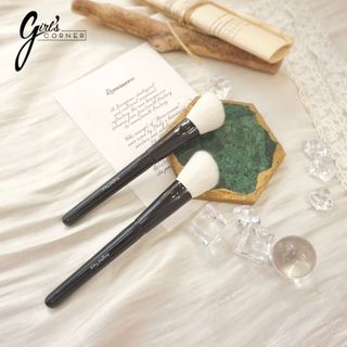 Cọ khối Bobbi Brown Angled Face