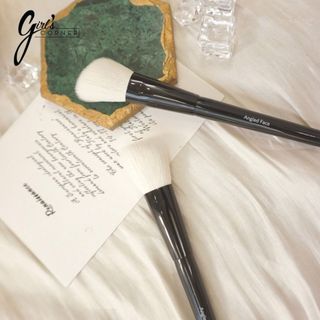Cọ khối Bobbi Brown Angled Face