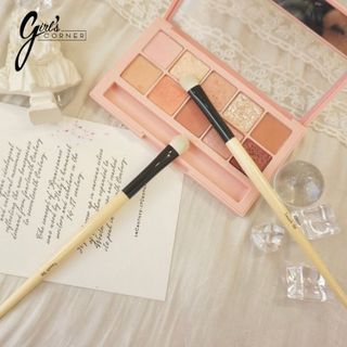 Cọ Bầu Mắt Bobbi Brown Touch Up