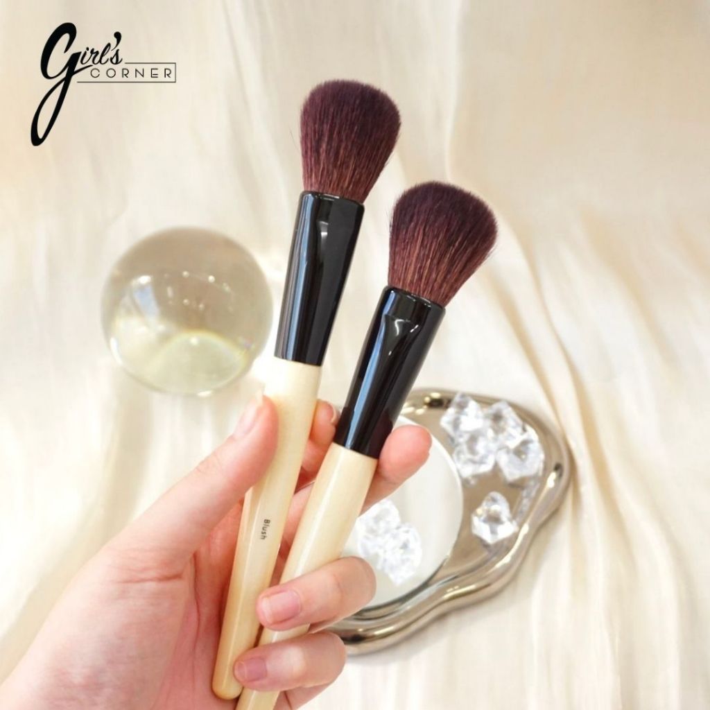 Cọ má hồng - setting Bobbi Blush Brush