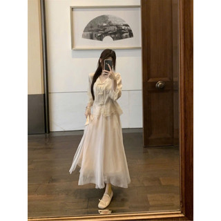 MAXI TRẮNG CỔ YẾM TAG HOA CỔ