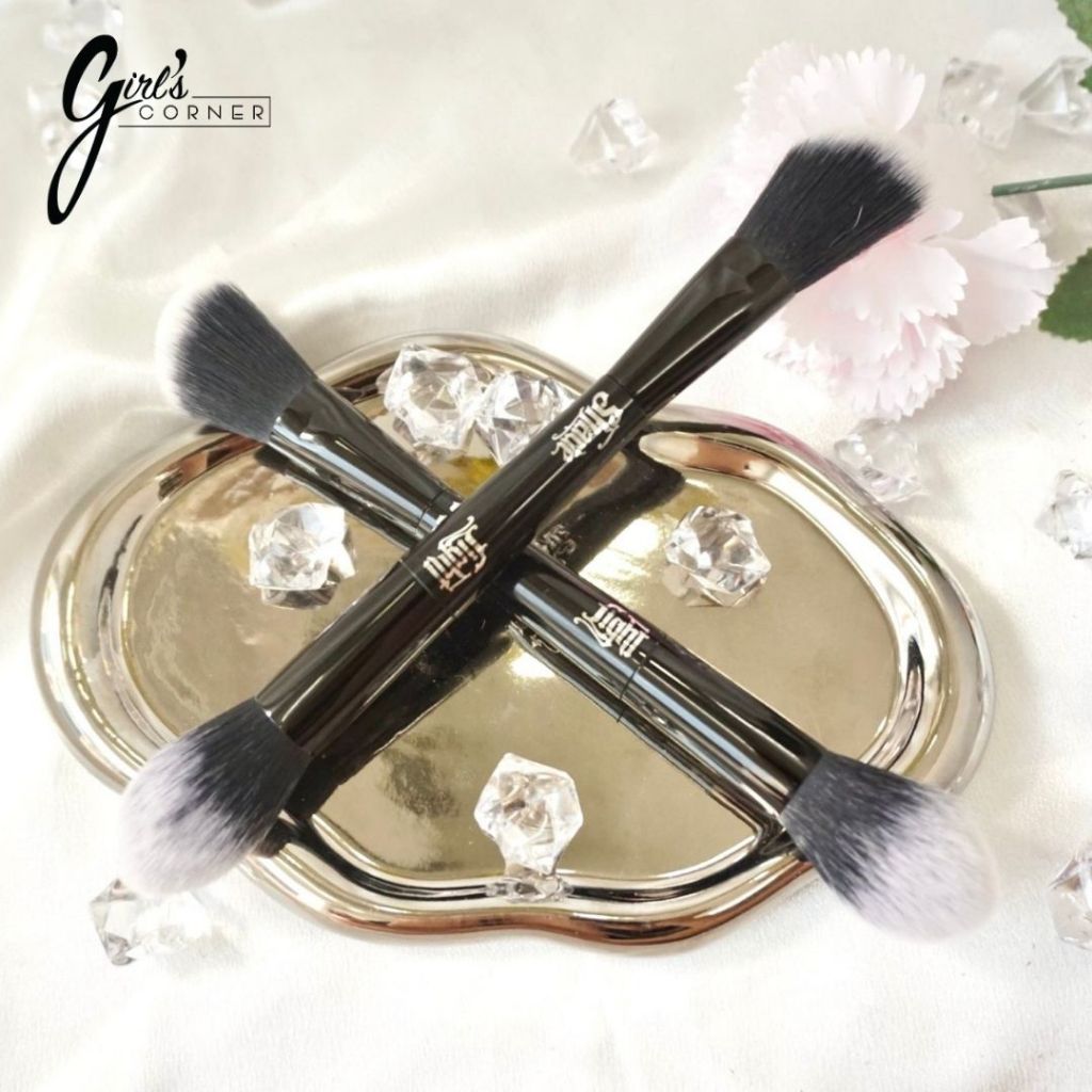 Cọ phủ phấn+ má hồng - Kat Von D