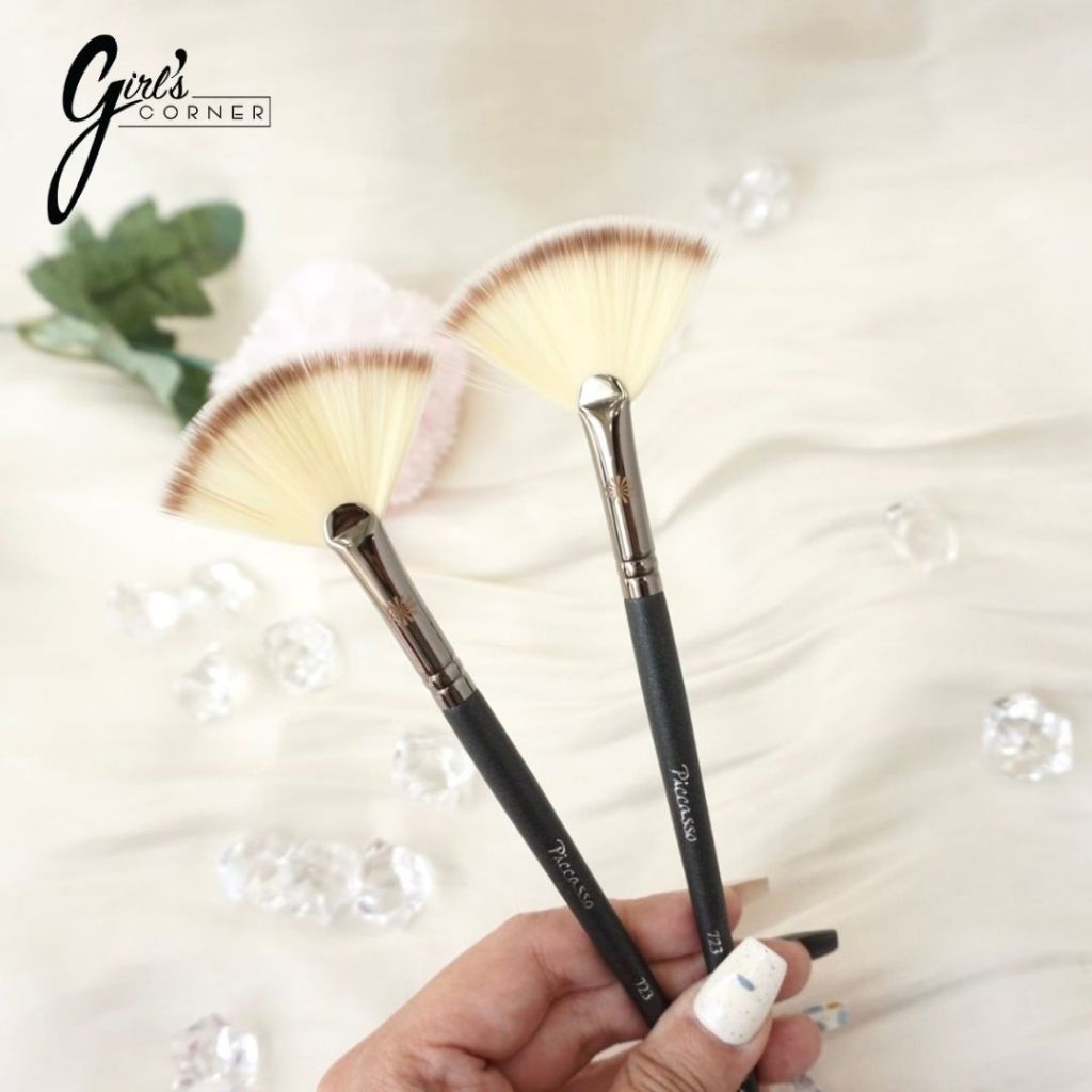 Cọ highlight Piccasso Fan Brush 723