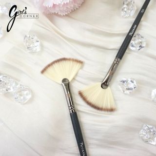 Cọ highlight Piccasso Fan Brush 723