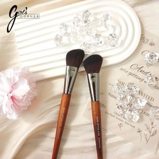 Cọ khối phấn Makeup Forever 150