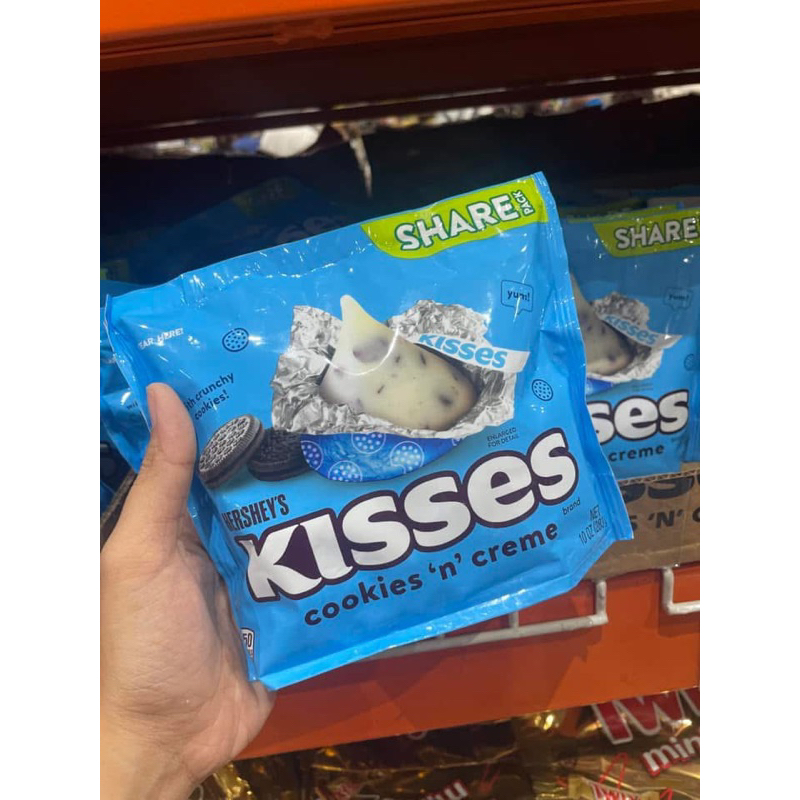 🍫🤍 SOCOLA TRẮNG KEM SỮA NHÂN VỤN BÁNH COOKIE CỦA MỸ HERSHEY’S KISSES COOKIES ‘n’ CREME GÓI 283G U.S.