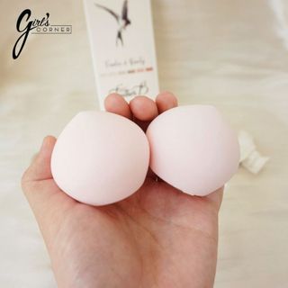 Bông Mút Trang Điểm Feather B Pony Sponge