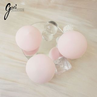 Bông Mút Trang Điểm Feather B Pony Sponge