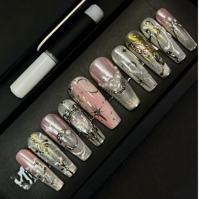Nail box thiết kế hoạ tiết nổi cá tính
