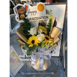 SET KỈ YẾU HƯỚNG DƯƠNG MIX HOA SÁP HỒNG TẶNG BANER( có túi vát, thiệp,đèn) CHÍNH CHỦ