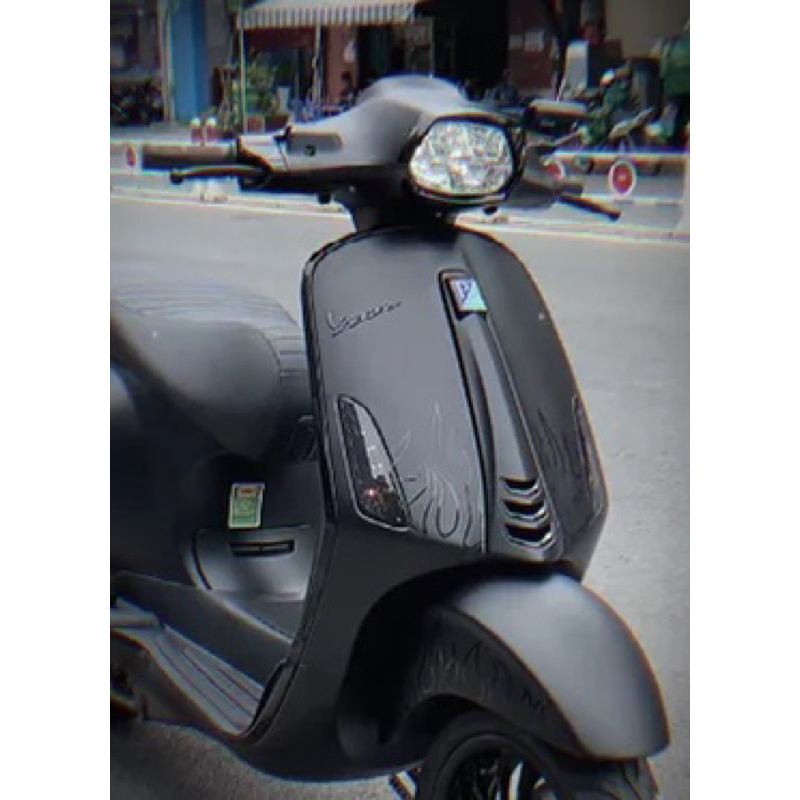 Tem Vespa Justin Bieber siêu đẹp