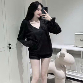 Set Bộ Cổ Tim Lông Tay  Ngắn Quần Short Mix Áo Thun Dài Tay Vải Cotton Mềm Mịn Nữ Tính