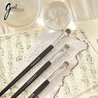 Cọ che khuyết điểm Sephora 76 Flat Concealer