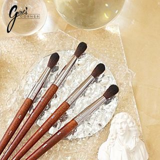 Cọ Blending Makeup Forever 242