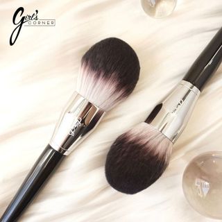 Cọ phủ phấn bột Feather B - S91