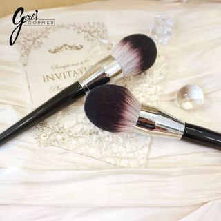 Cọ phủ phấn bột Feather B - S91