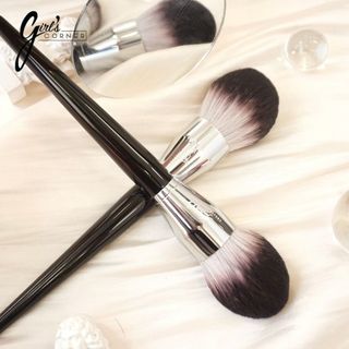 Cọ phủ phấn bột Feather B - S91