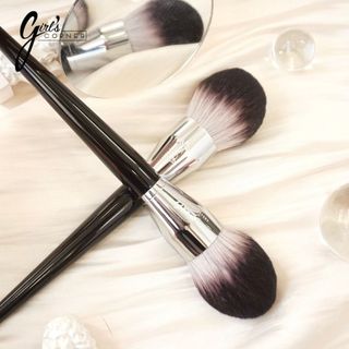 Cọ phủ phấn bột Feather B - S91