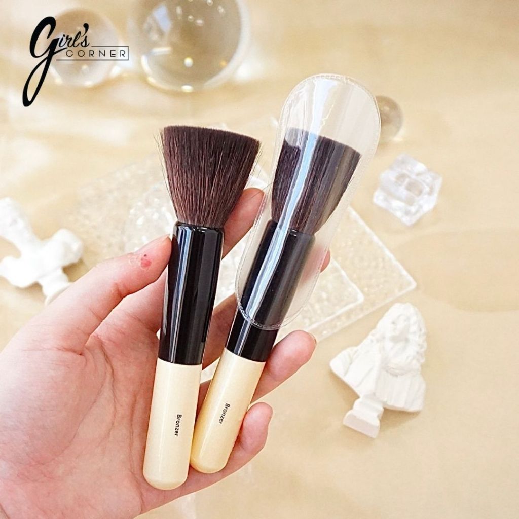 Cọ tạo khối Bobbi Bronzer
