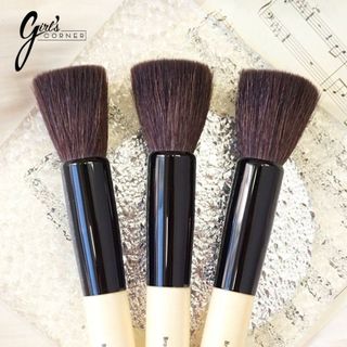 Cọ tạo khối Bobbi Bronzer