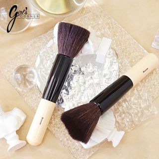 Cọ tạo khối Bobbi Bronzer