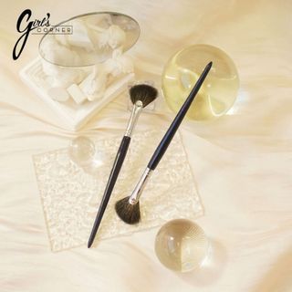Cọ highlight Feather B dạng xéo