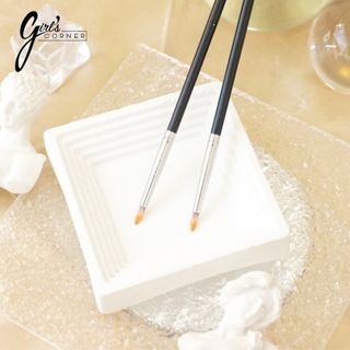Cọ liner - viền mí mắt Feather B 06