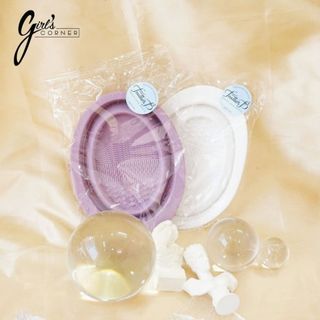Dụng cọ giặt cọ mini Feather B