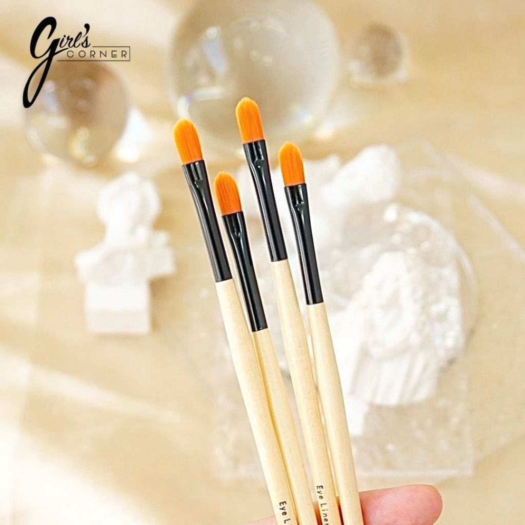 Cọ Môi - Viền môi Bobbi Brown Eyeliner