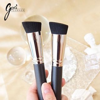 Cọ nền M 196 Slanted Flat Top Foundation