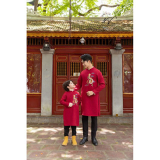 Áo dài đôi bố và bé trai rồng đỏ diện Tết bảnh bao chất liệu nhung tăm mềm đẹp lé cổ viền tay tạo điểm nhấn