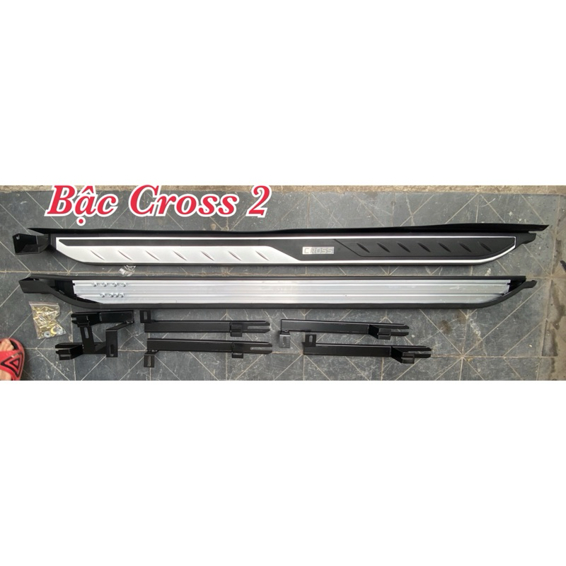 Bậc lên xuống, bệ bước chân theo Toyota Cross mẫu 2.