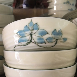 Bát tô khum dẹt vẽ hoa sen