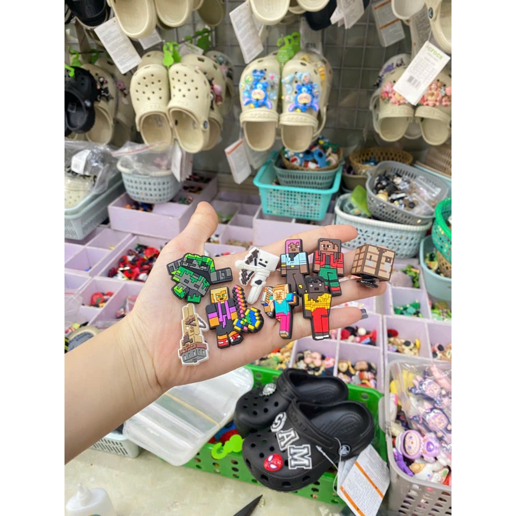 Jibbitz Crocs, Sticker sẵn nút gắn dép, charm MINECRAFT SET 10 CHARM DÉP SỤC, charm hãng