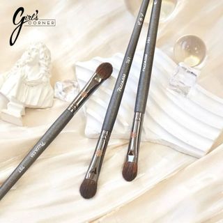 Cọ bầu mắt Piccasso 707 Eyeshadow Brush
