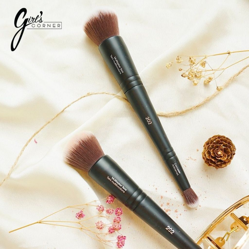 Cọ Sephora 2 đầu Classic Double Ended - Multitasker & Concealer #202