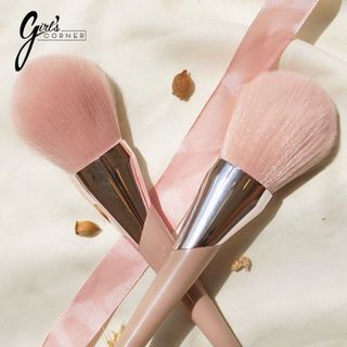 Cọ Phủ Phấn Nén Feather B