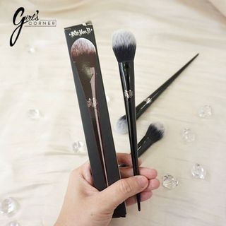 Cọ má hồng và setting Kat Von D25